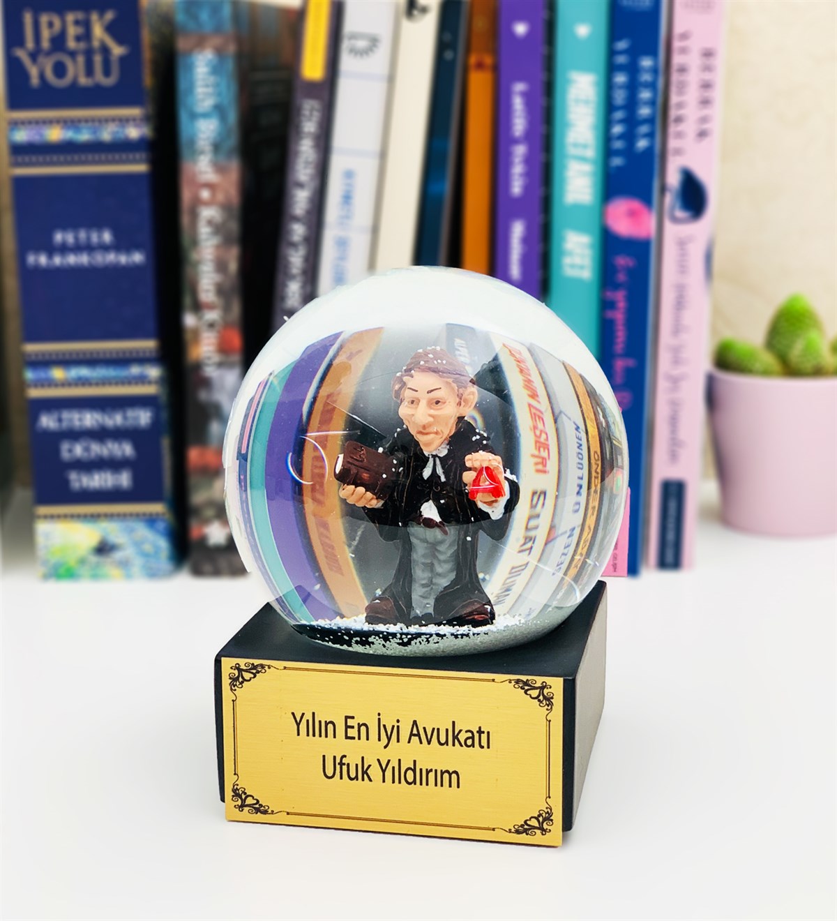 Kişiye Özel Yılın En İyi Avukatı Işıklı Kar KüresiGiftmodaWG-021-Avukat