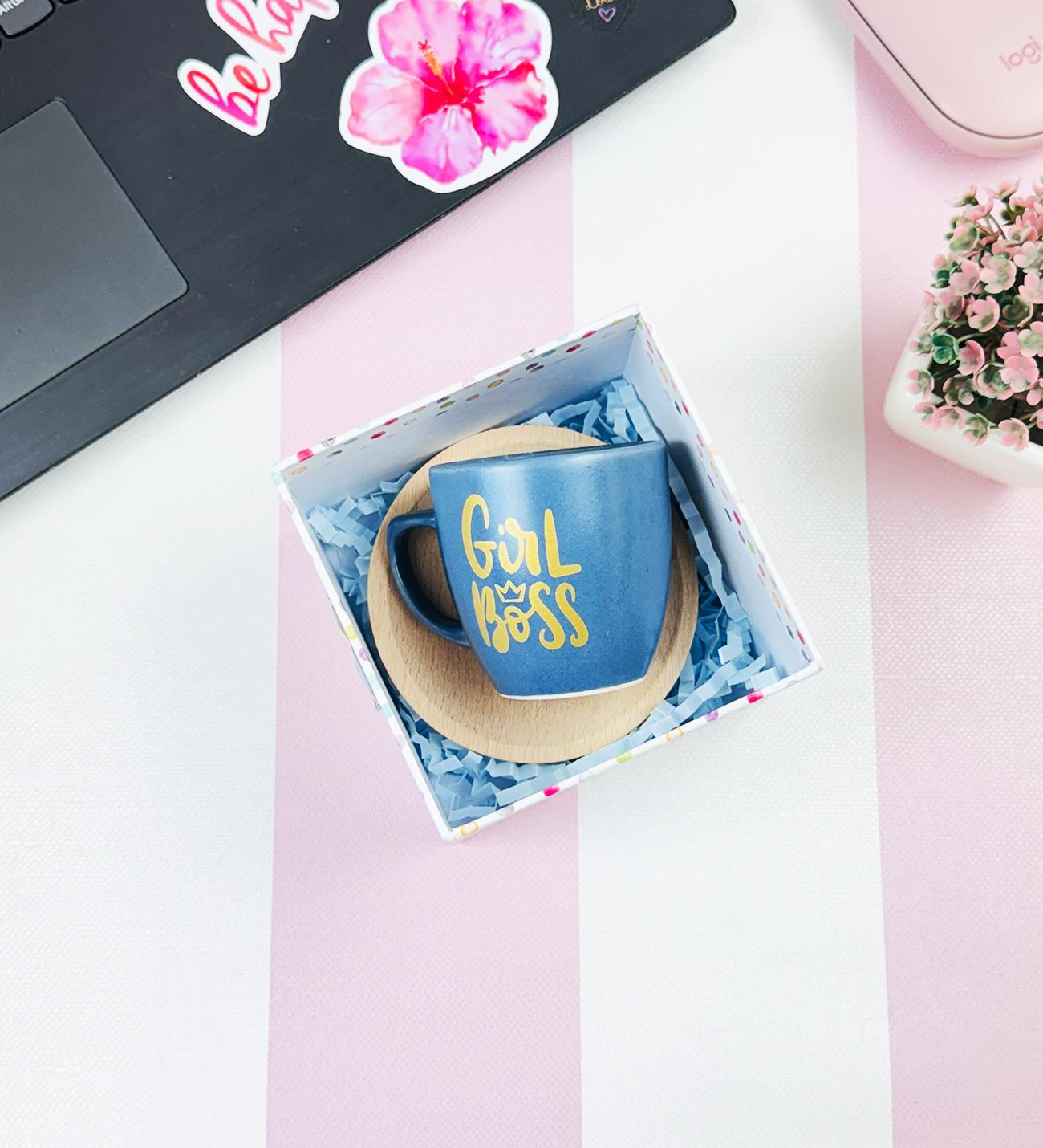 Özel Kutulu Girl Boss Ahşap Tabaklı Türk Kahvesi FincanıgiftmodaGmkp100633