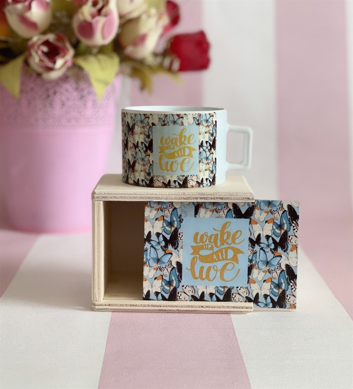 Wake Up And Live Tasarımlı Kutulu KupaGiftmodaGmkp100159