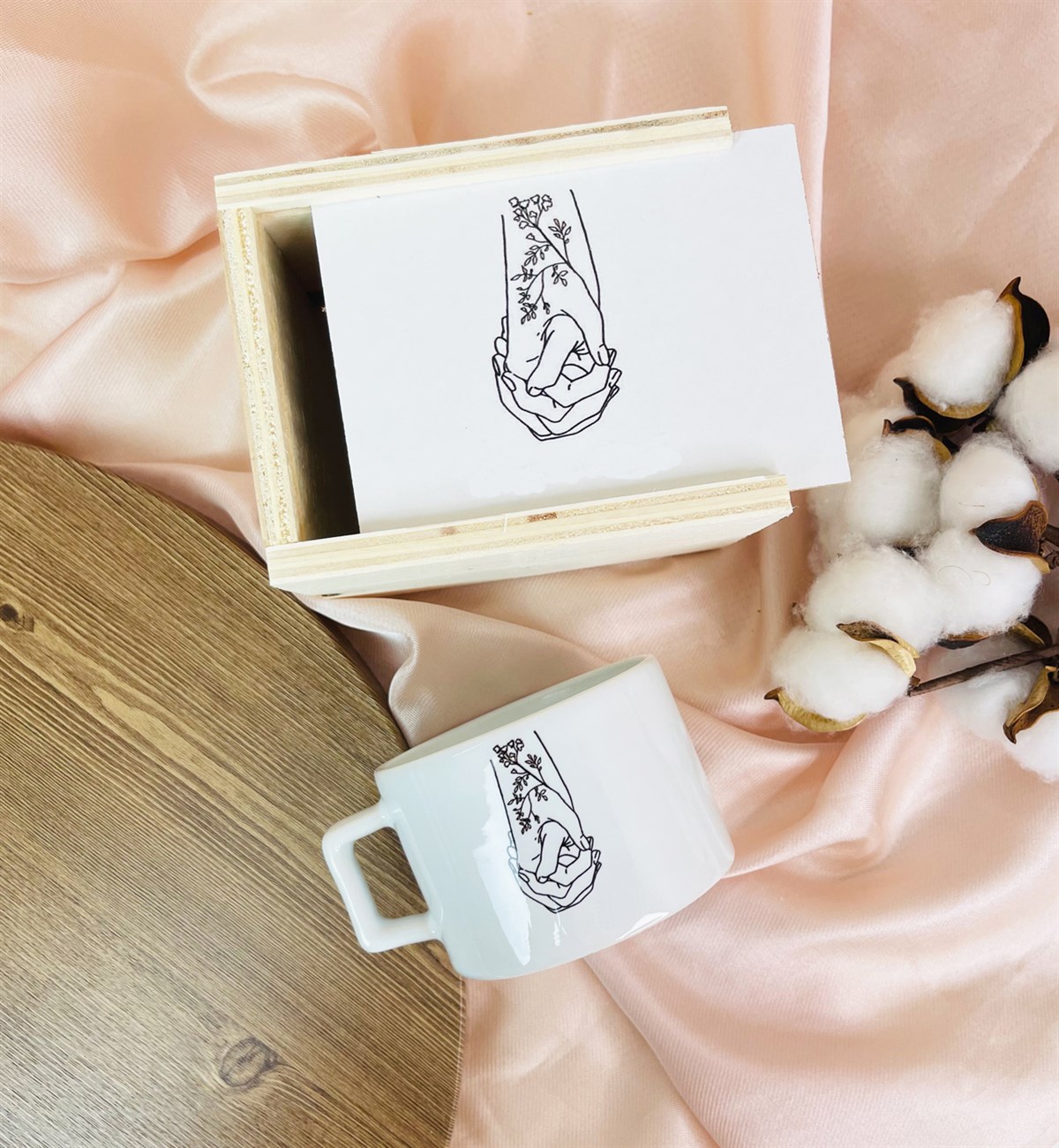 El Ele Aşıklar Tasarımlı Kutulu KupagiftmodaGmkp100409