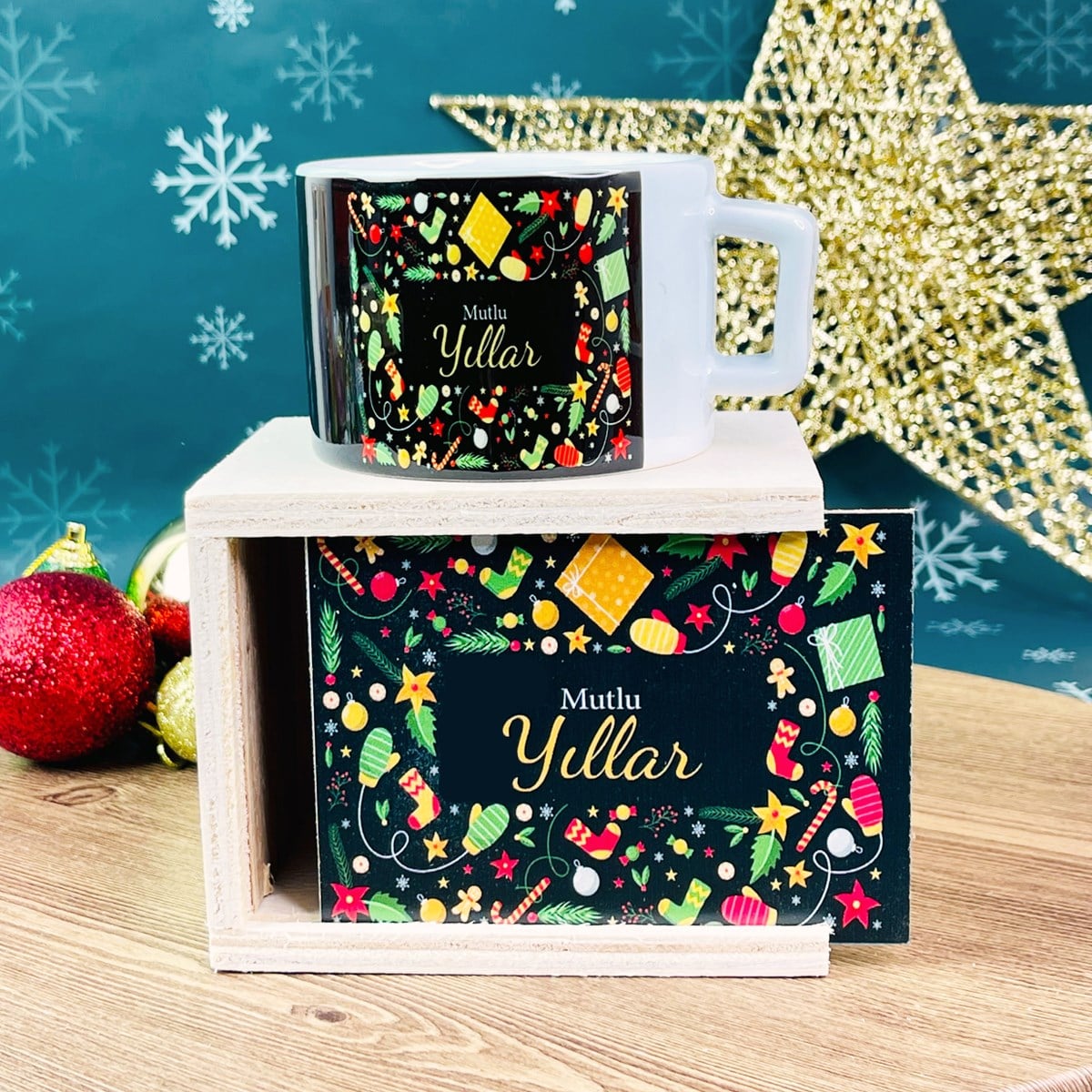 Mutlu Yıllar Yılbaşı Tasarımlı Kutulu KupagiftmodaGmkp100363