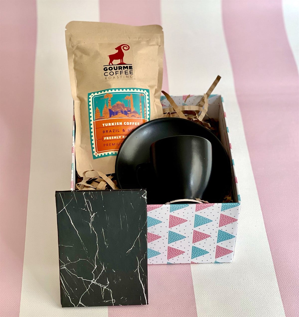 Türk Kahvesi Fincanı Siyah Mermer Mini Fotoğraf Albümü ve Türk Kahvesi Mini Hediye Seti GiftmodaGmhs101033