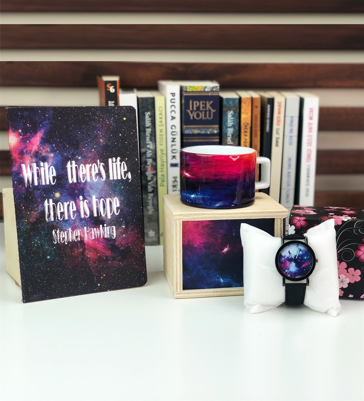 Nebula Tasarımlı Hediye SetiGiftmodaNebula-3'lü-Hediye-Seti