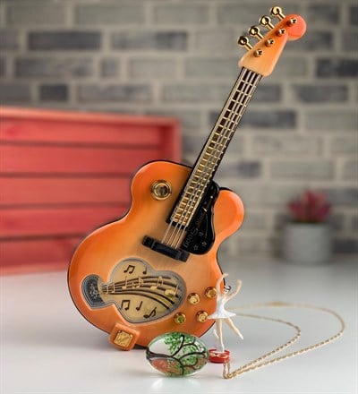 Nostaljik Gitar Görünümlü Balerinli Müzik Kutusu Ve Kolye Seti