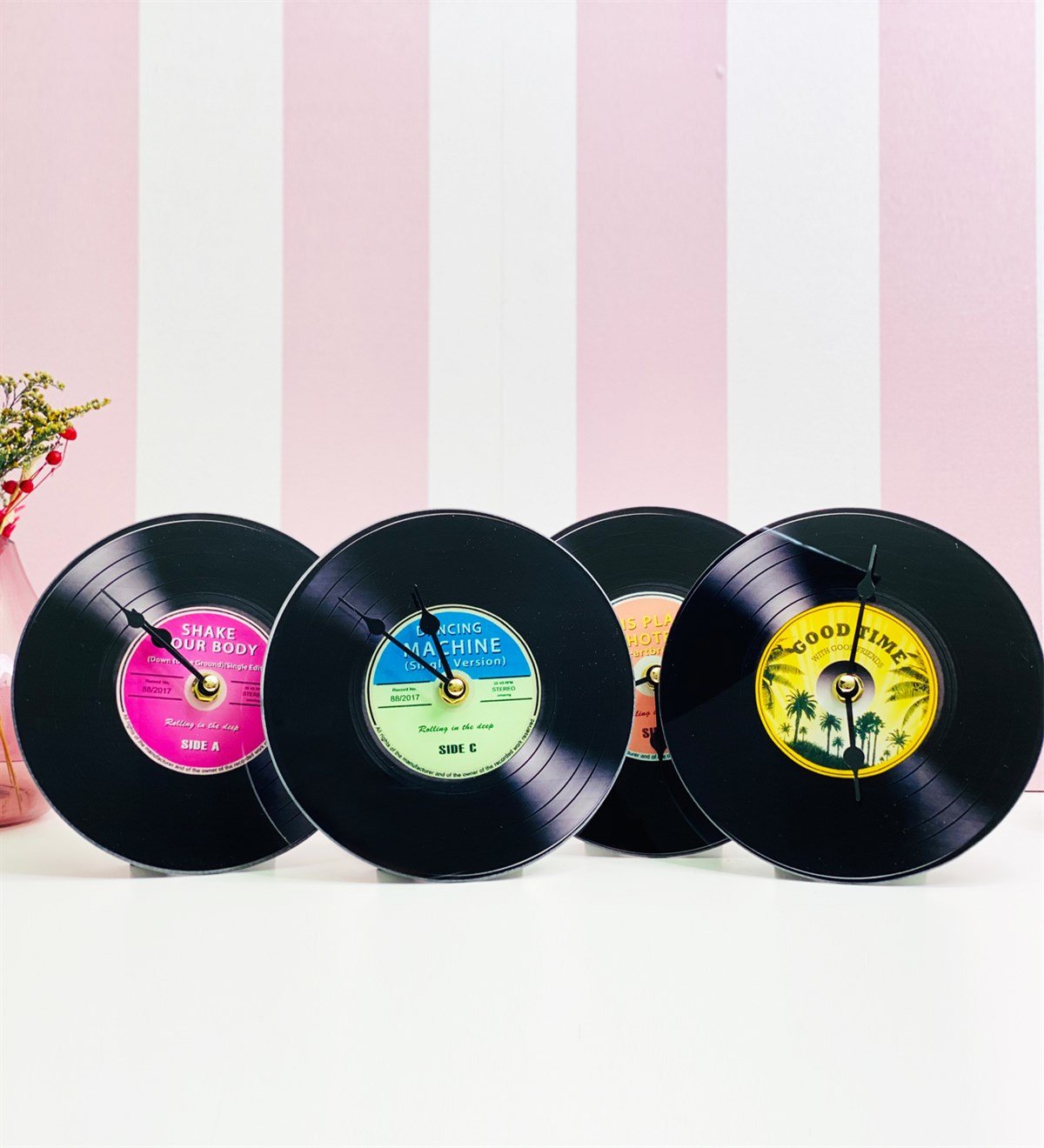 Nostaljik Plak Tasarımlı Masa SaatiGiftmodaGM-2492