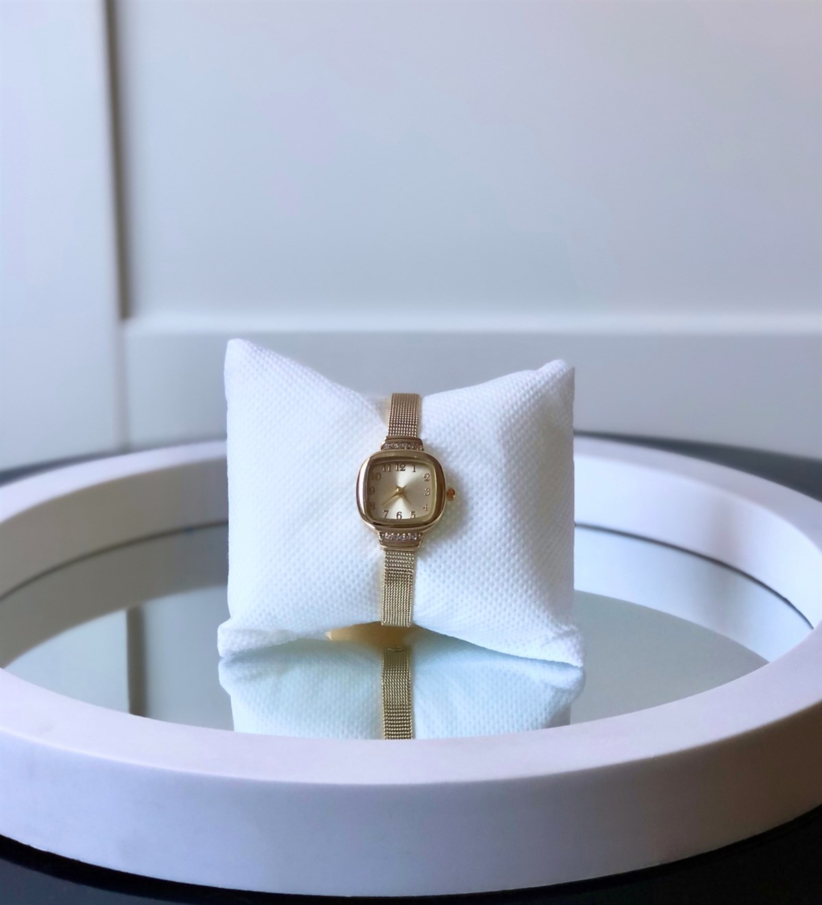 Pırlantalı Gold Hasır Kordonlu SaatGiftmodaPırlanta-Gold-Kordon