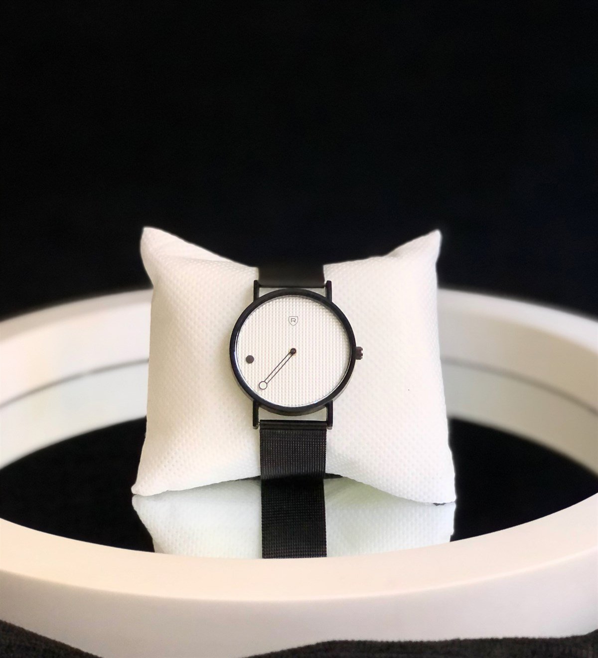 Siyah Hasır Kordon Beyaz İç SaatGiftmodaSiyah-Kordon-Düz-Beyaz-İç