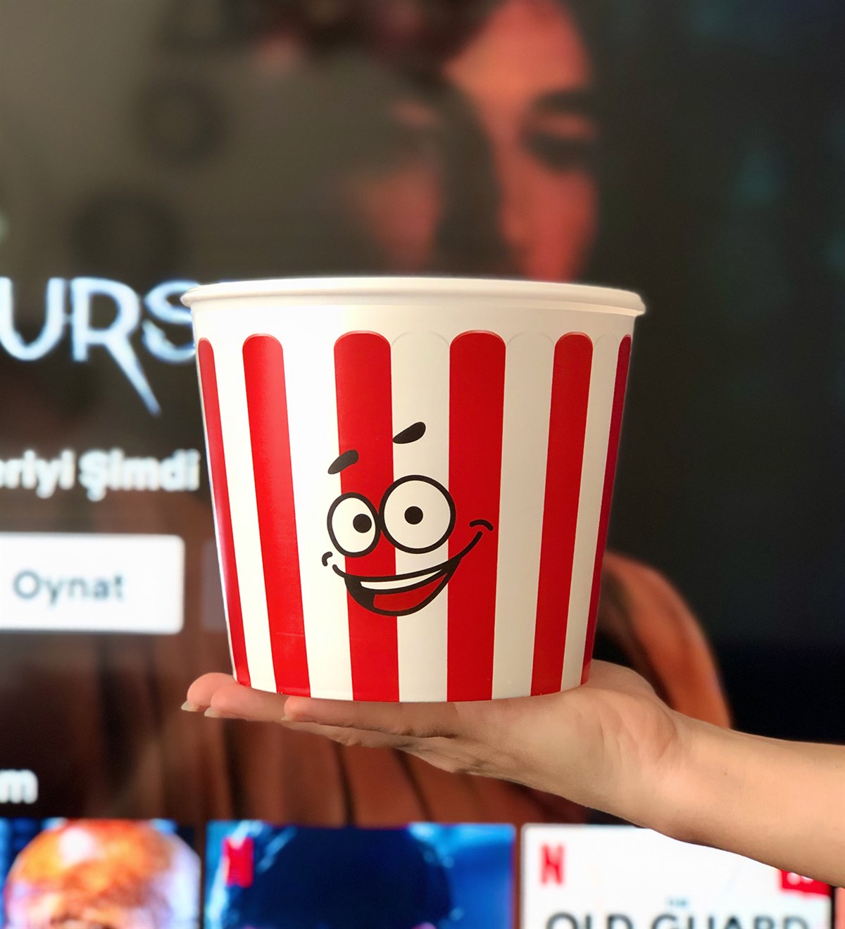 Smile Tasarımlı Mısır Kovası	Giftmodasmile-tasarımlı-mısır-kovası