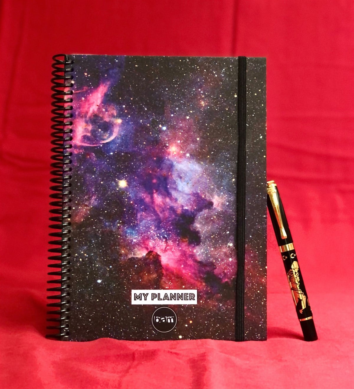 Space Tarihsiz Haftalık Planlayıcı Ve Altın Yaldızlı KalemGiftmodaGmp-0012-Kalem-Besmele