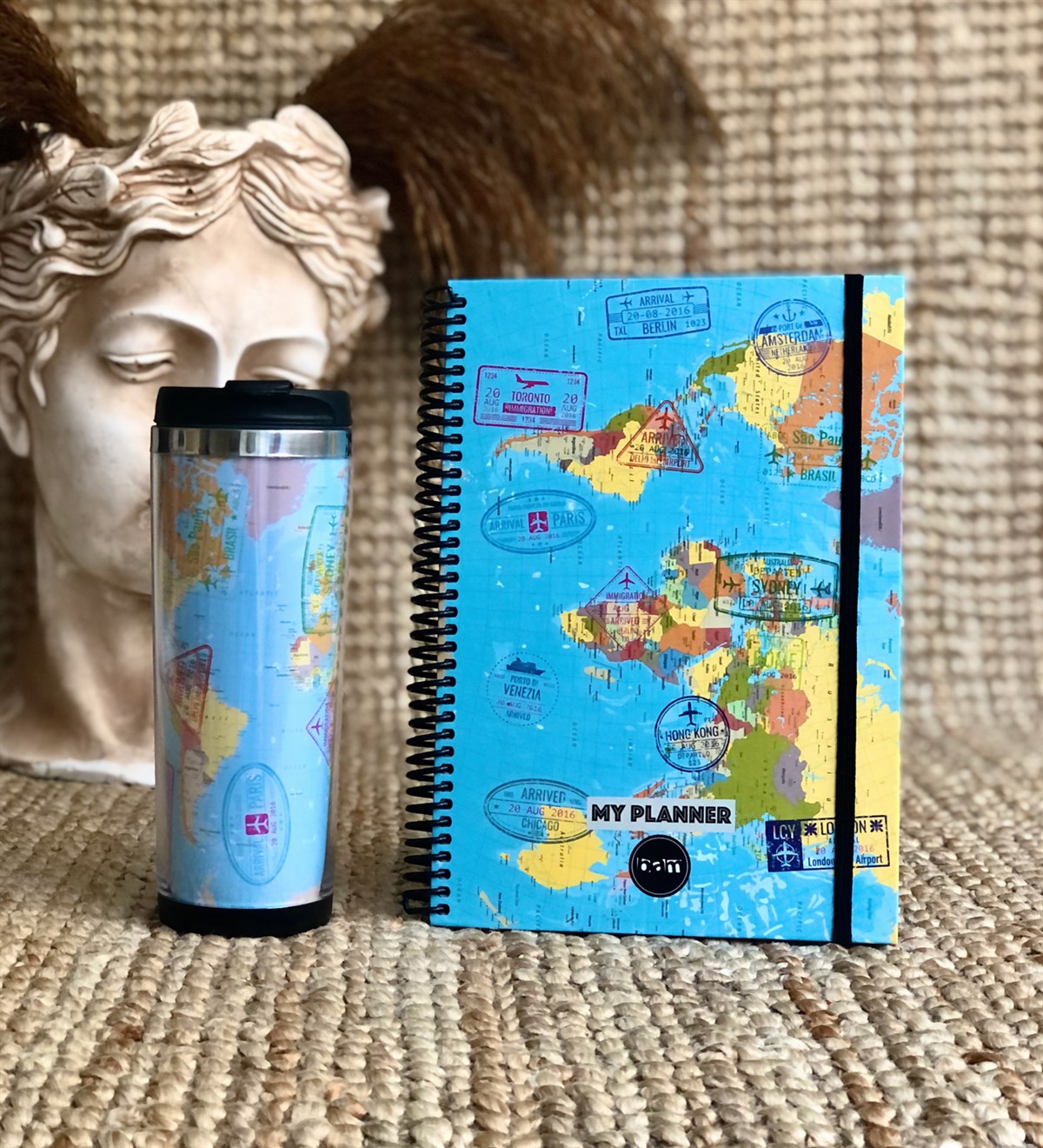 Travel Tasarımlı Mug Bardak Ve Tarihsiz Haftalık PlanlayıcıGiftmodaTravel-Mug-Defter