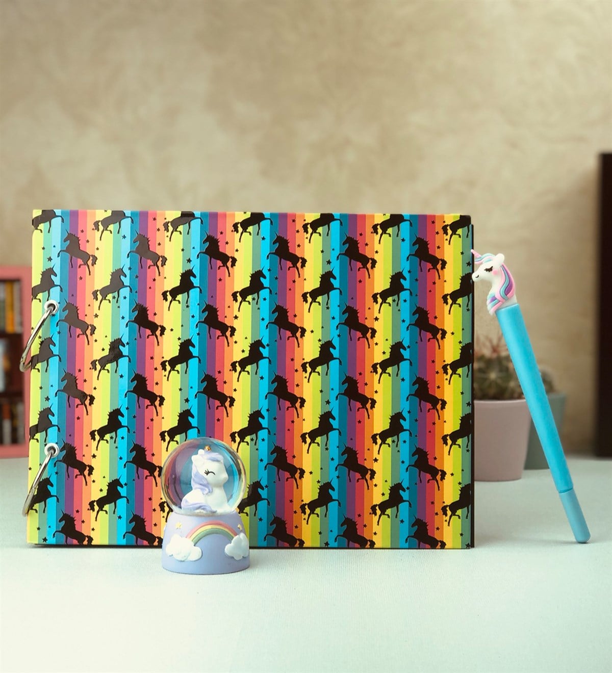 Unicorn Albüm Kar Küresi Kalem Hediye SetiGiftmodaUnicorn-Set-Albüm-Kalem-Kalem