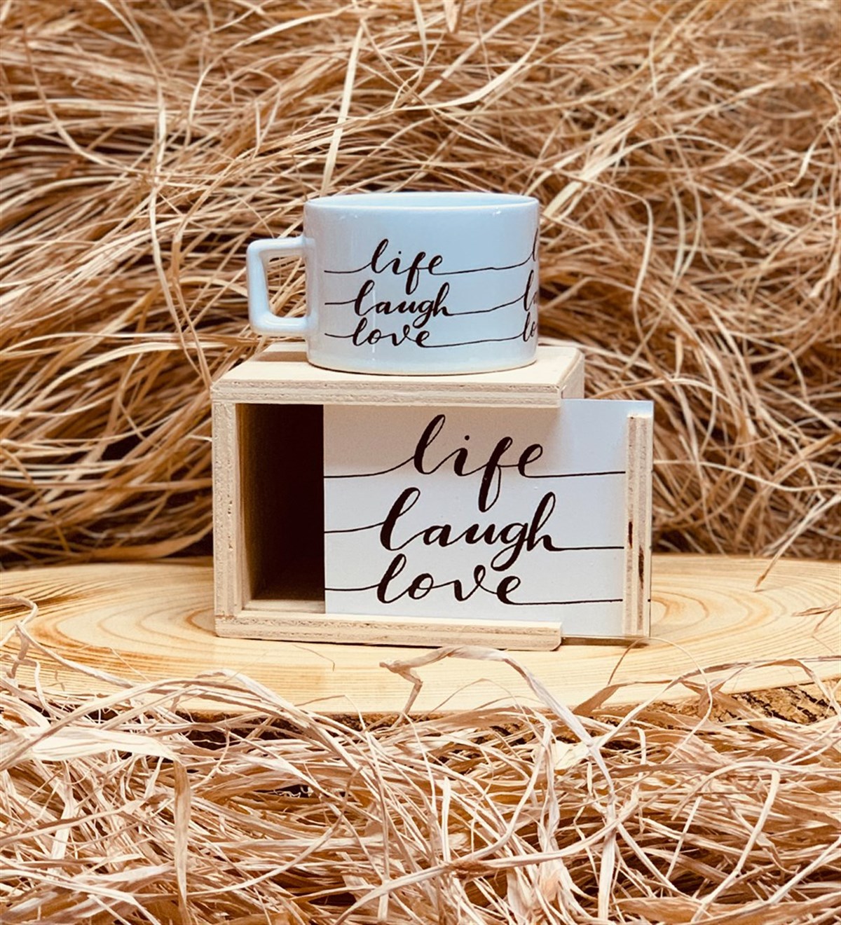 Yaşa Gülümse Sev Ahşap Kutulu KupaGiftmodalife-love-lough-kupa