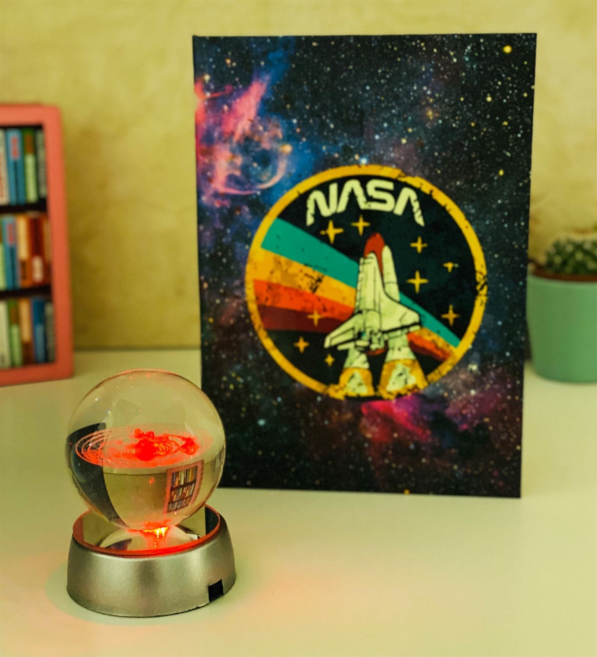  Güneş Sistemi Işıklı Cam Küre Ve Nasa Uzay Mekiği Lastikli Defter SetGiftmodaGM-3004-Nasa-Uzay-Mekiği-Defter-Set