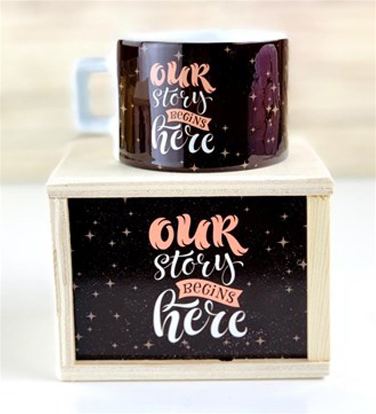 Ahşap Kutusunda Our Story Tasarımlı Kupa Bardak