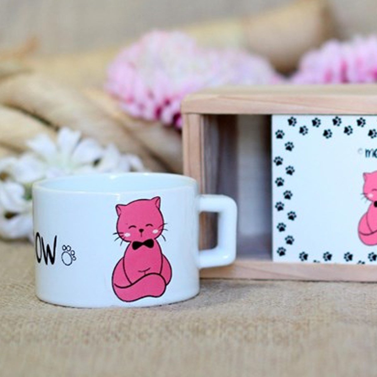 Ahşap Kutusunda Sevimli Kedi Kupa BardakMarkasızGM00008