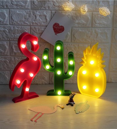 Ananas Tasarımlı Masa Lambası