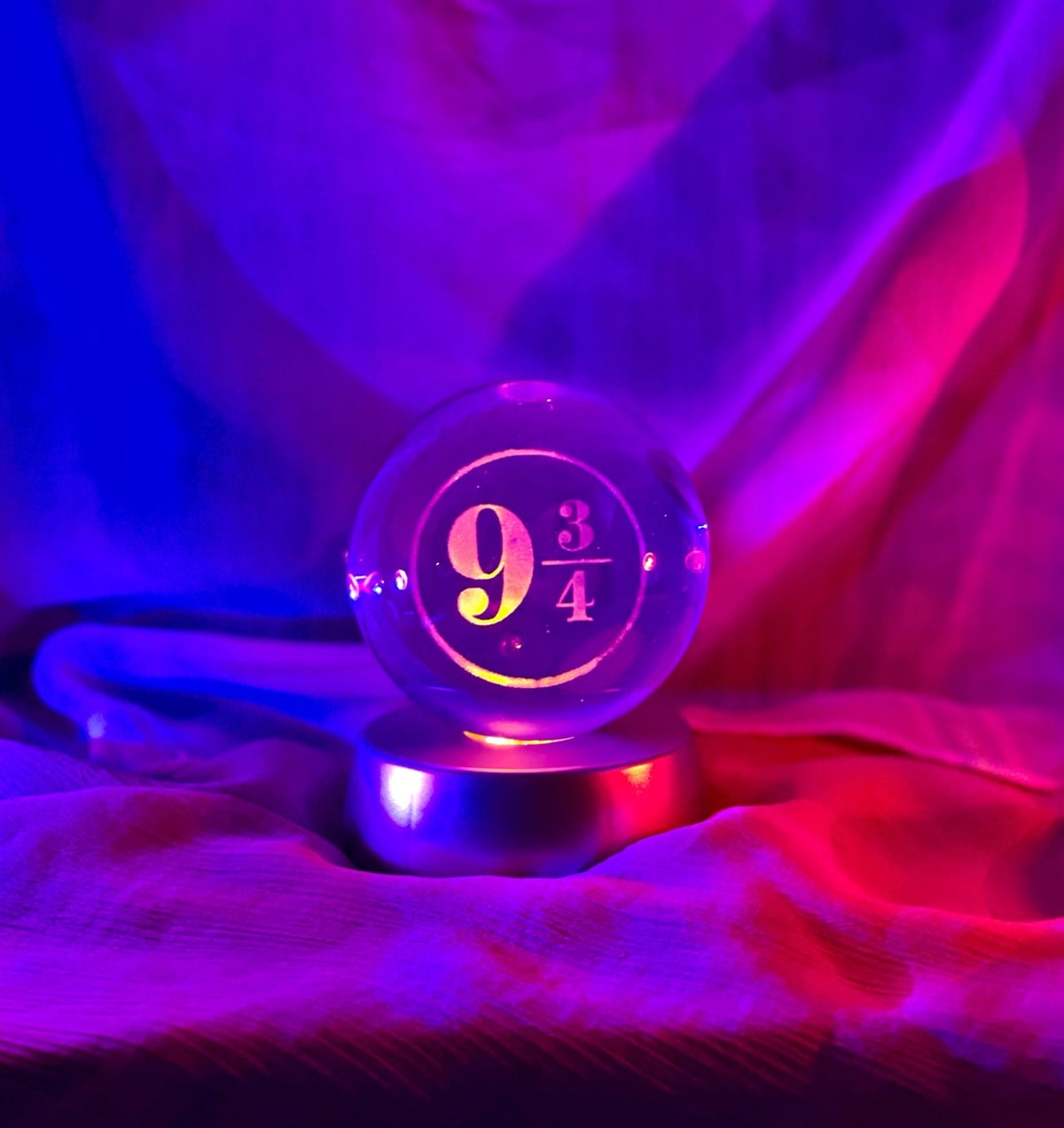 Dokuz Üç Çeyrek Peron Tasarımlı Işıklı Cam KüregiftmodaGm-4224	