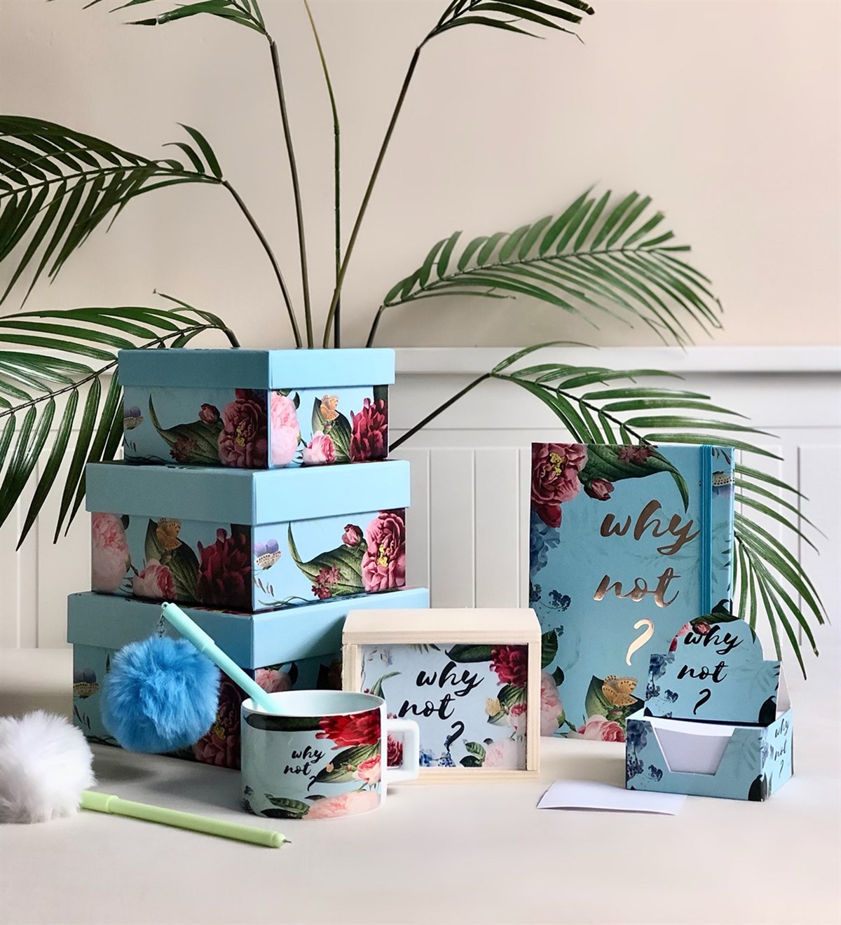 Çiçek Motto Tasarımlı Hediye SetiGiftmodaÇiçek-3'kutu-Def-Not-Ktl-Kup-Klm