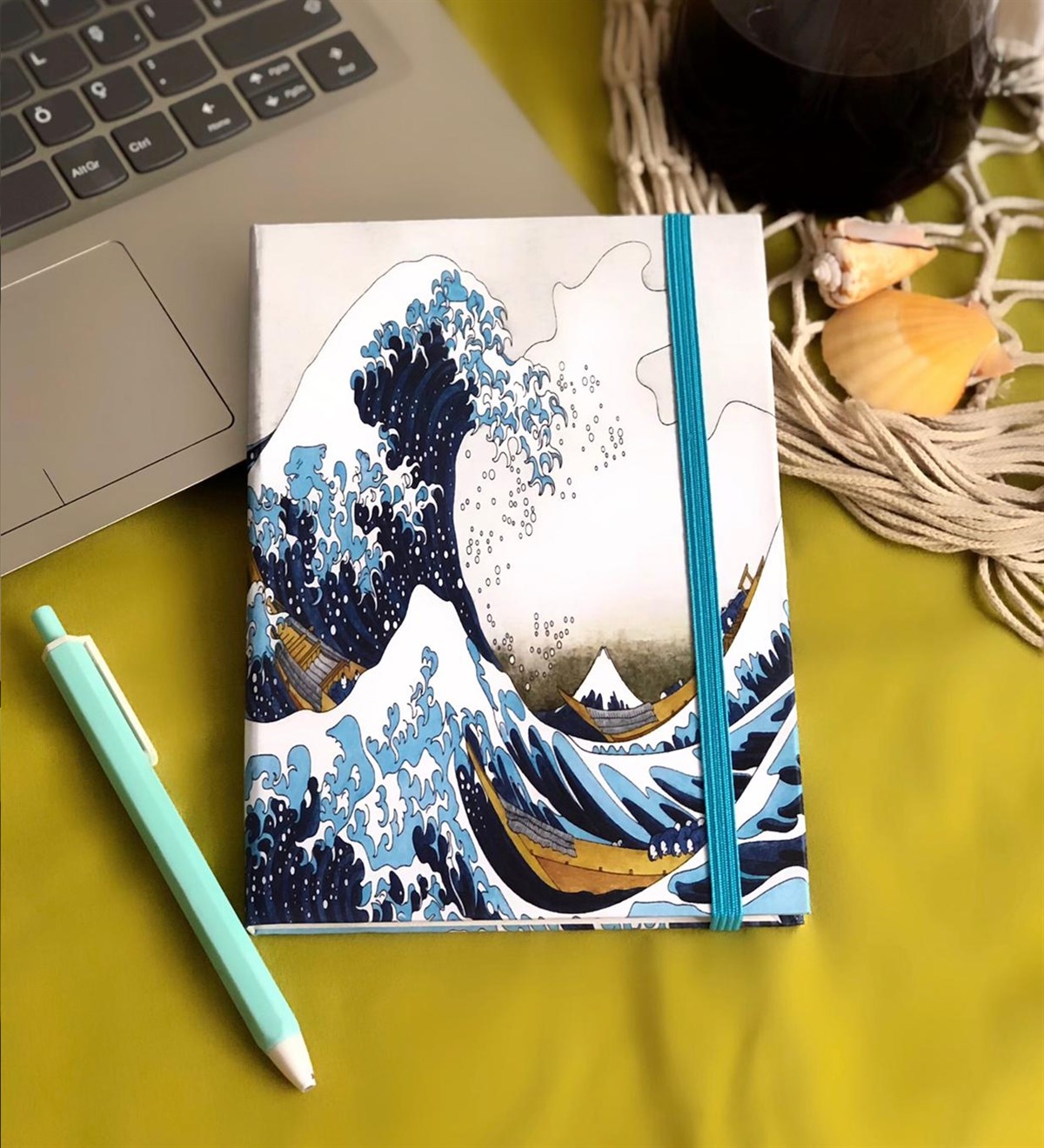 Dalga Tasarımlı Lastikli DefterGiftmodaDalga-Lastikli-Defter