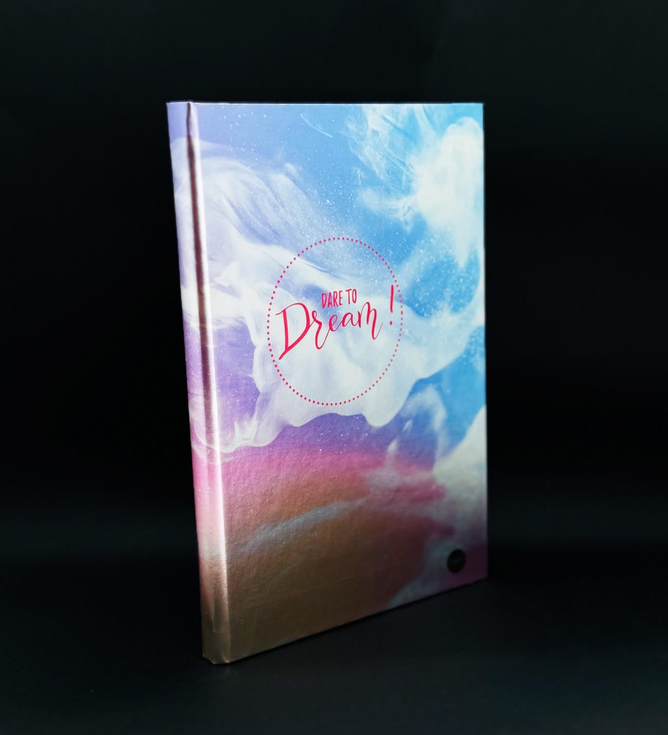 Dare To Dream Tasarımlı Metal Kapaklı Lastikli DeftergiftmodaBAM-1199	