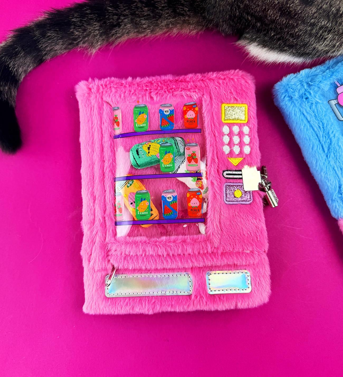 Otomat Tasarımlı Peluş Kapaklı Kilitli DeftergiftmodaBM-1556