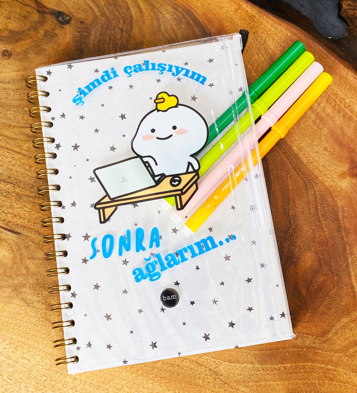 Şimdi Çalışıyım Sonra Ağlarım Tasarımlı Çanta Kapaklı Spiralli DeftergiftmodaGmd100321