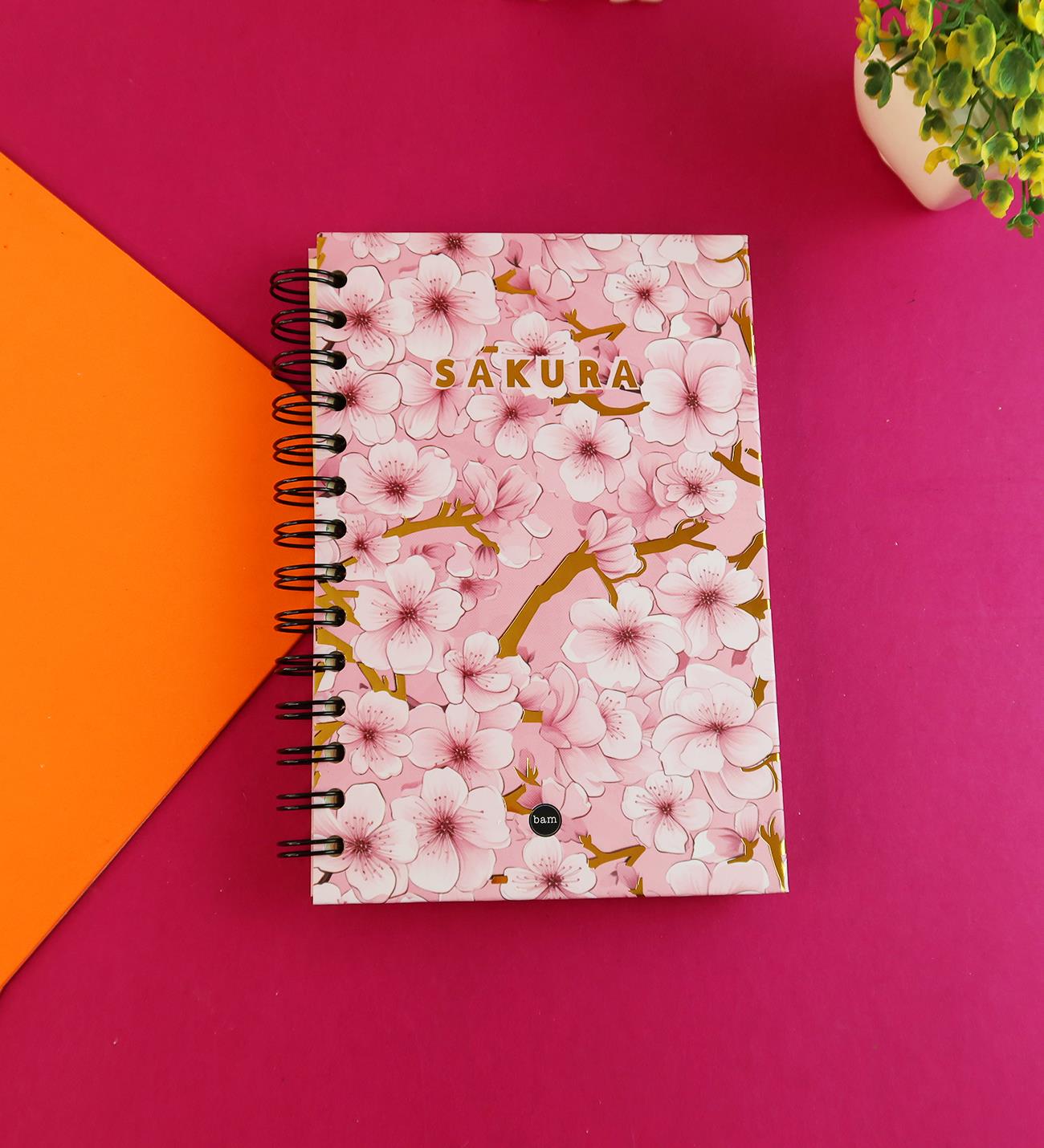 Özel Tasarım Spiralli 15*21 cm Dot Defter, Eskiz Defteri, Doodle Book - 2 SAYFA STICKER HEDİYELİ	giftmodaBam-1324-Pembe-Sakura