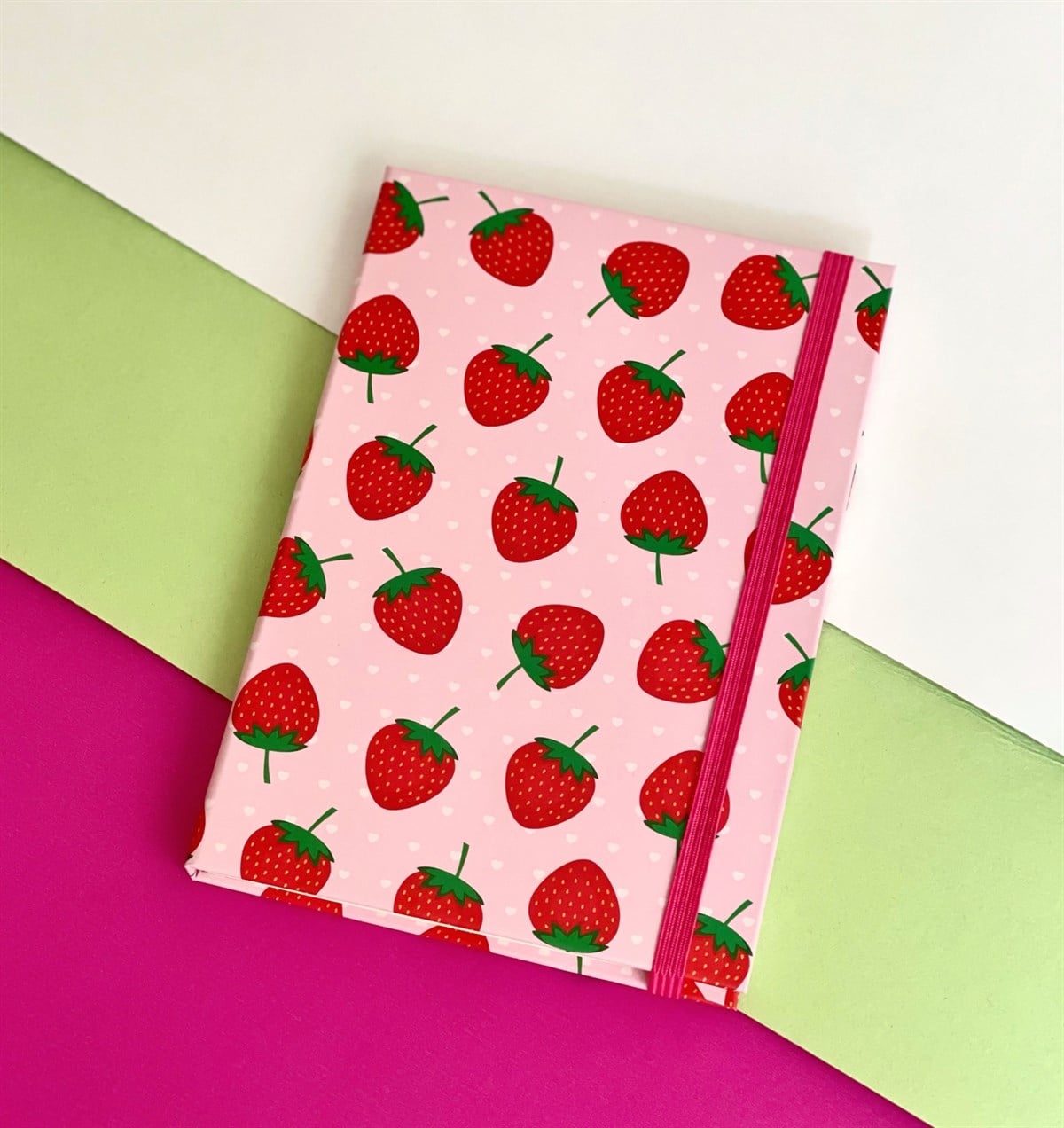 Çilek Tasarımlı Lastikli DeftergiftmodaGmd100071