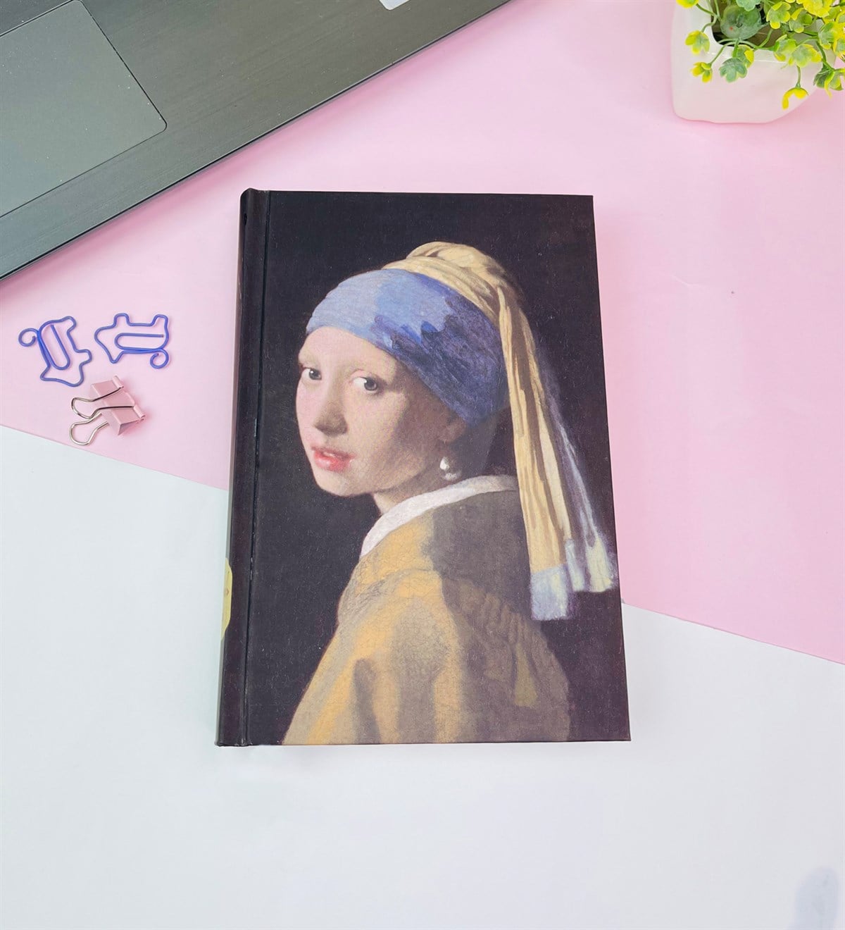 İnci Küpeli Kız Tasarımlı Kalın Kitap Görünümlü DeftergiftmodaGmd100548	