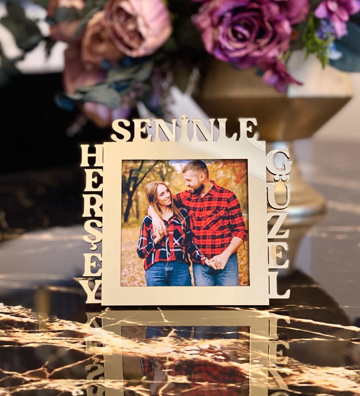 Kişiye Özel Fotoğraflı Herşey Seninle Güzel Mdf Çerçeve GoldGiftmodaGmfc100021