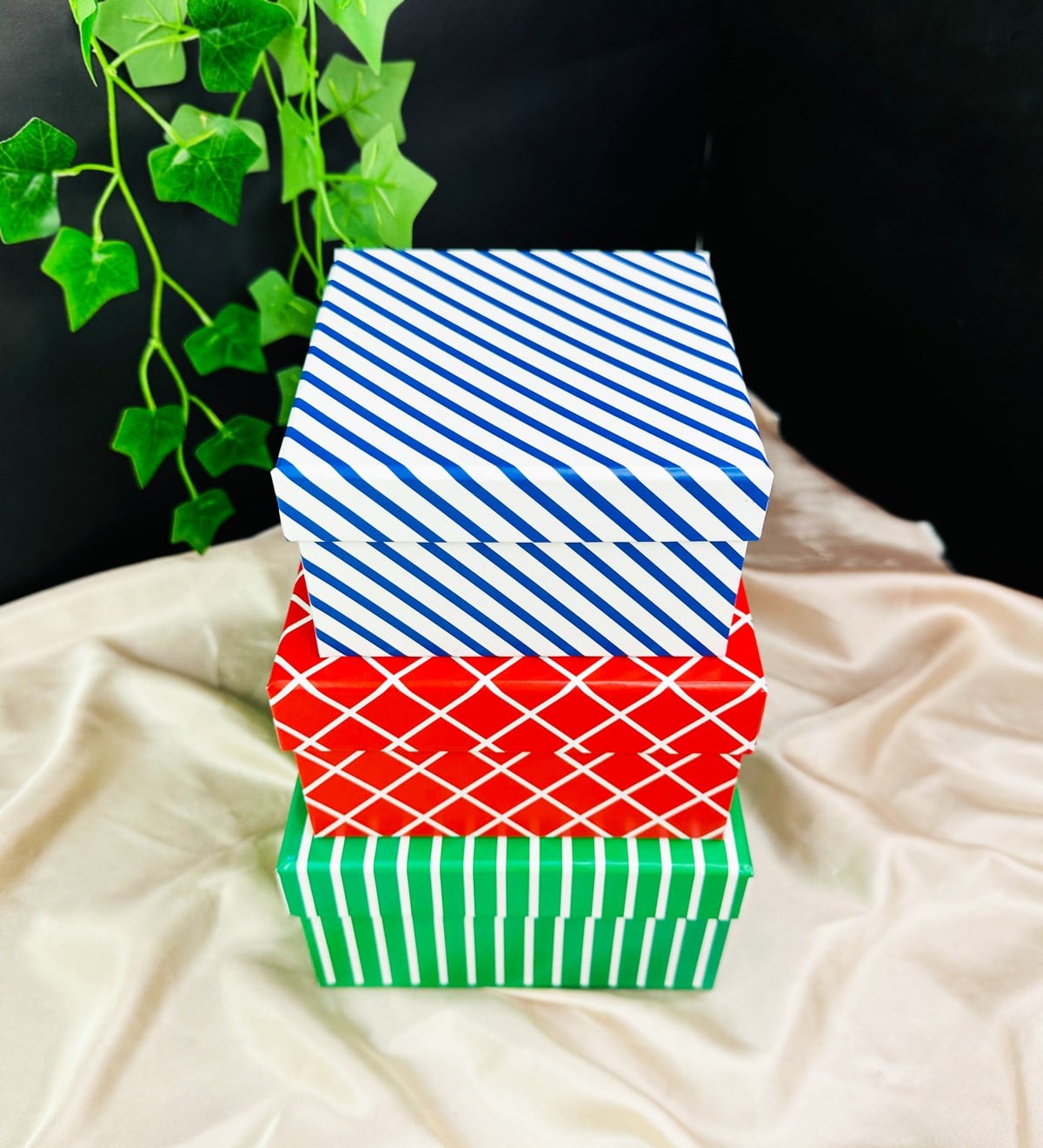 Yeşil Çizgi Tasarımlı 3'lü Kutu	giftmodaGmhk10069	