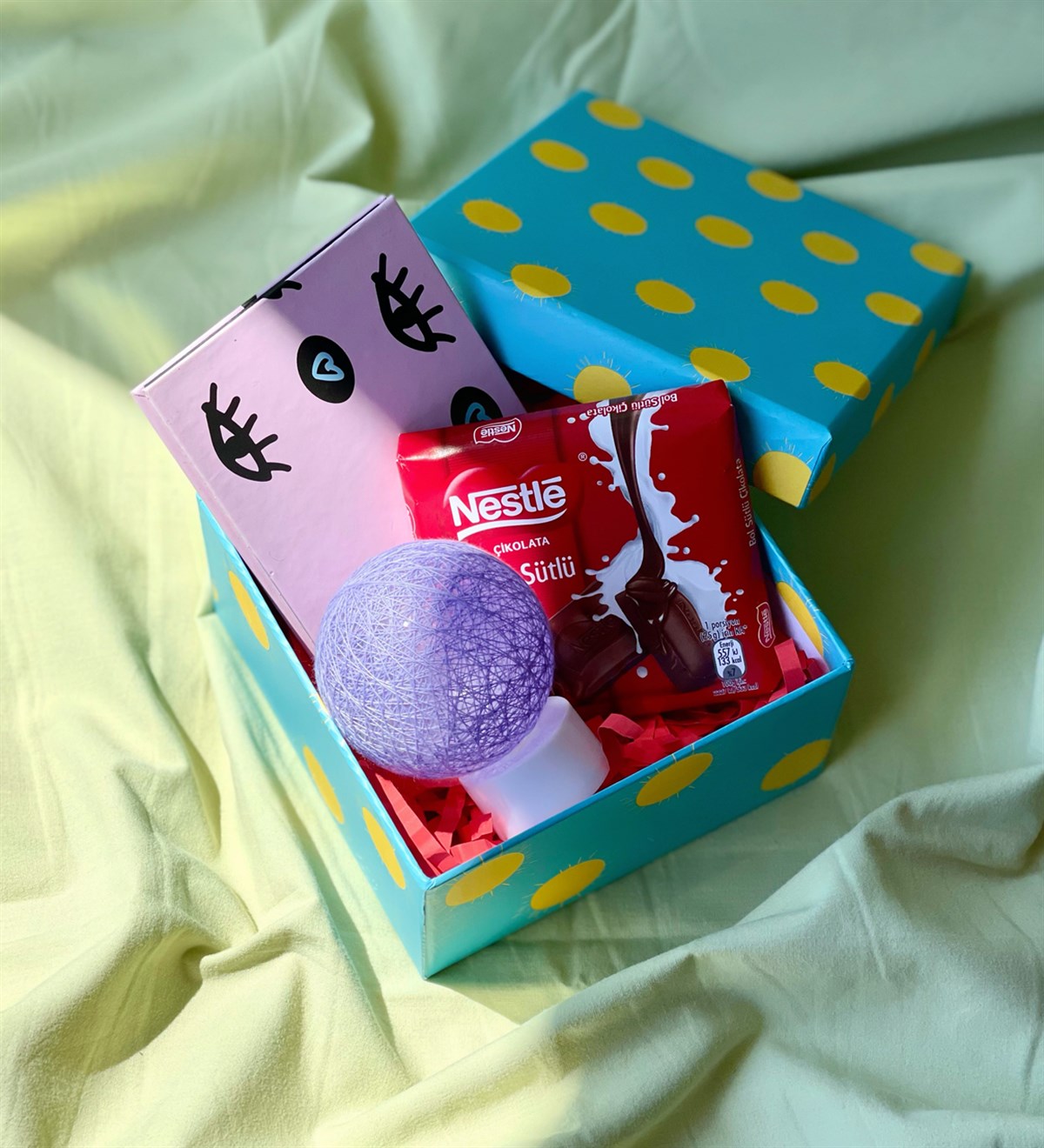 Özel Kutulu Nazar Göz Mini Albüm Çikolata Ve Mini Hasır Lamba Hediye SetiGiftmodaGmhs100720