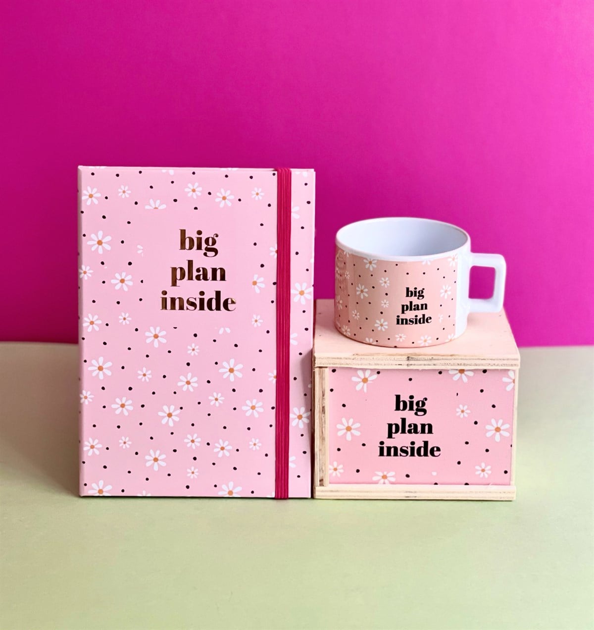 Papatya Tasarımlı Lastikli Defter Ve Kutulu Kupa SetGiftmodaGmhs100815-Gmkp100187-Gmd100073