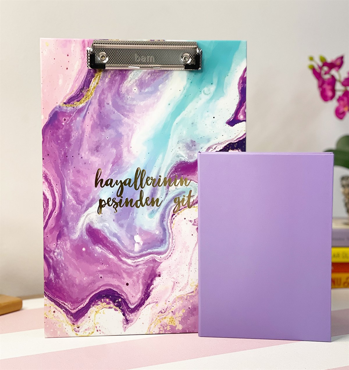 Hayallerinin Peşinden Git Tasarımlı Sekreterlik Ve Mor Renk Lastikli Defter SetgiftmodaGmhs101187
