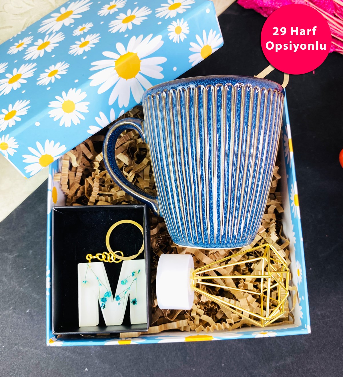 Çiçekli Epoksi Anahtarlık Ve Myra Kupa Mini Hediye Seti giftmodaGmhs101643