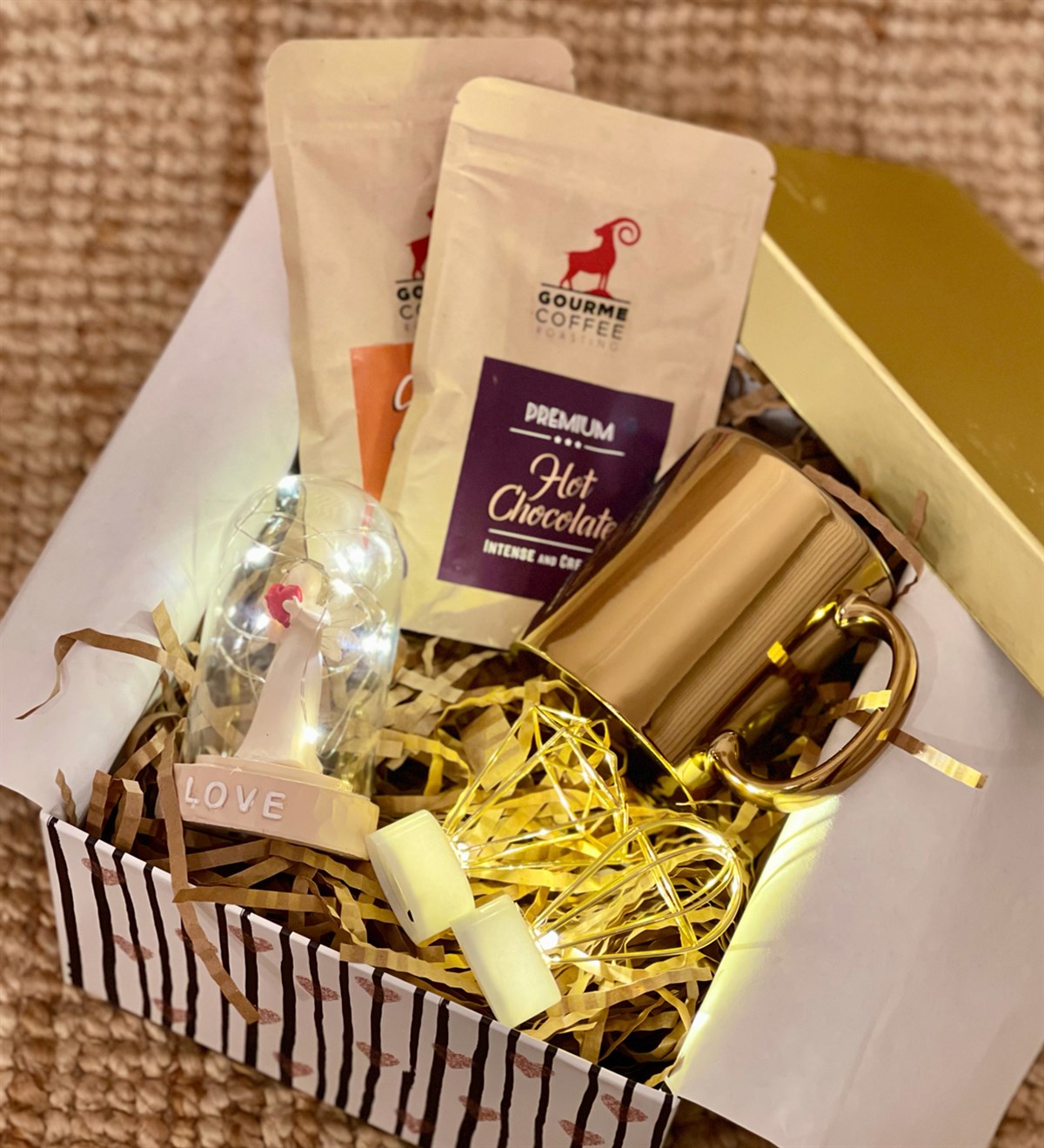 Işıklı Melek Biblo Sıcak Çikolata & Sahlep Gold Kadınlara Özel Hediye SetiGiftmodaGmhs100409