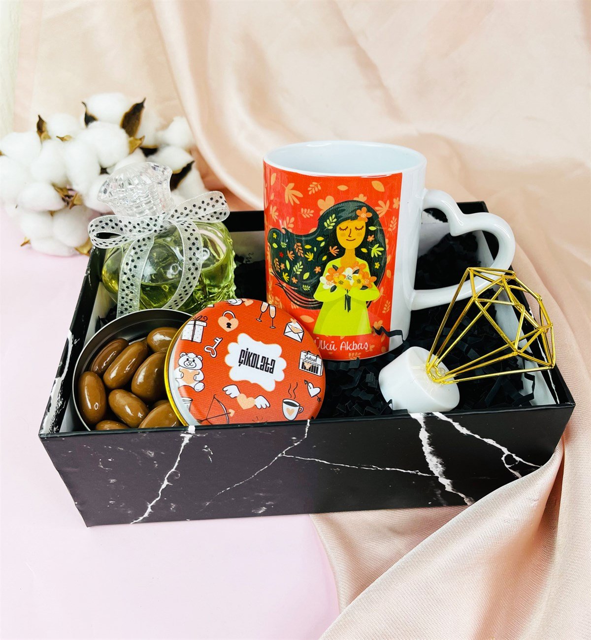 Kişye Özel İlkbahar Kızı Tasarımlı Hediye SetigiftmodaGmhs101593