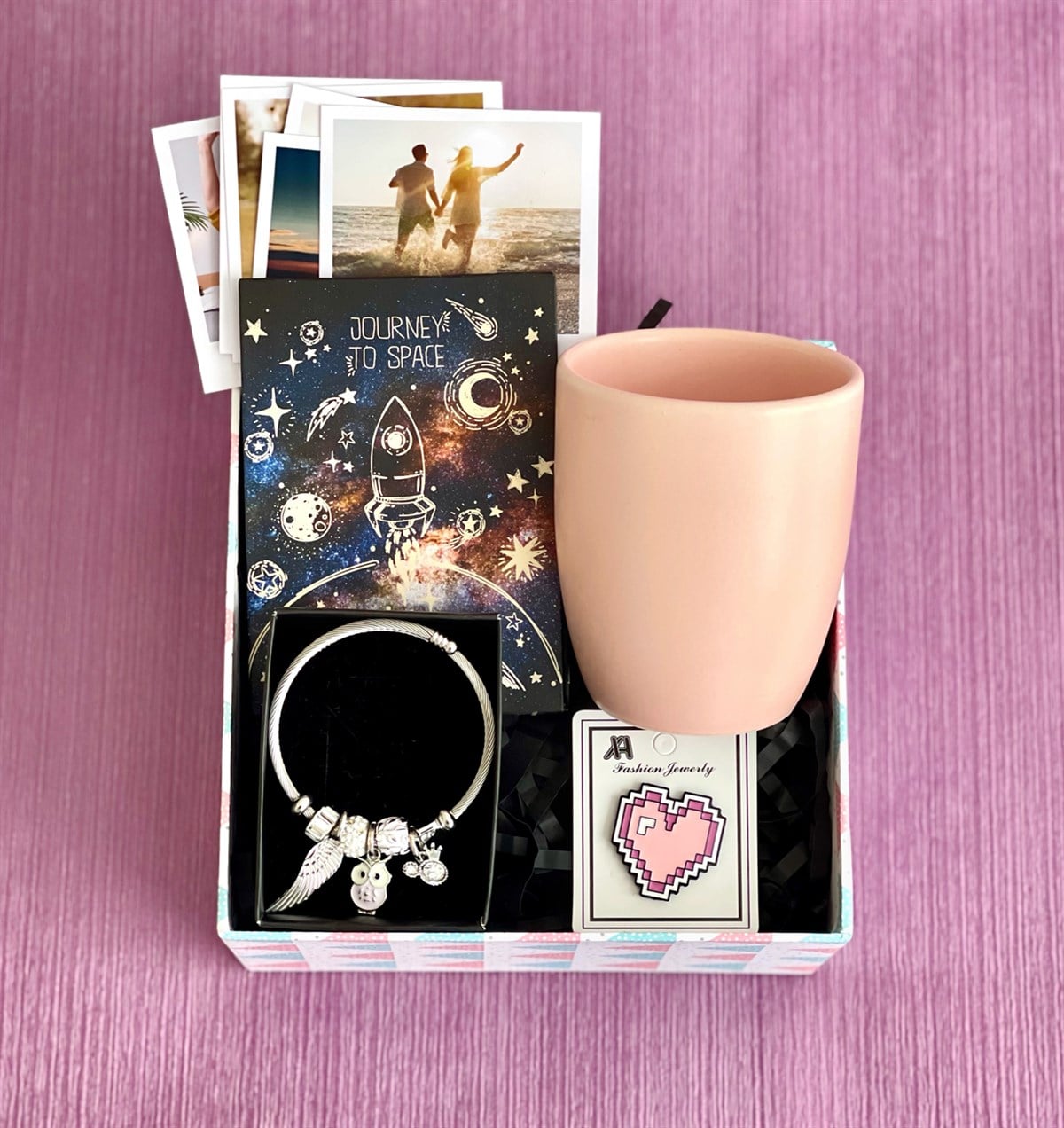 Kişiye Özel Space Roket Tasarımlı Mini Albüm Pembe Bulut Kupa Rozet Ve Baykuş Pandora Bileklik Hediye SetigiftmodaGmhs100896