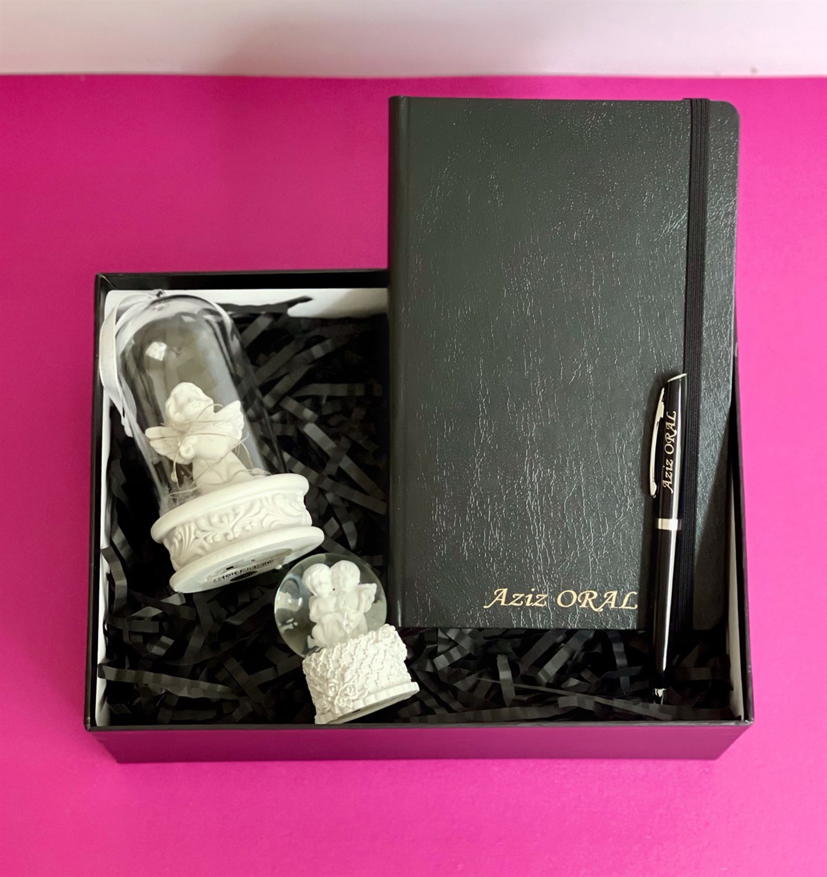 Kişiye Özel Siyah Deri Defter Roller Kalem Işıklı Melek Kalp Biblo Ve Mini Boy Melek Kar KüresiGiftmodaGmhs101134