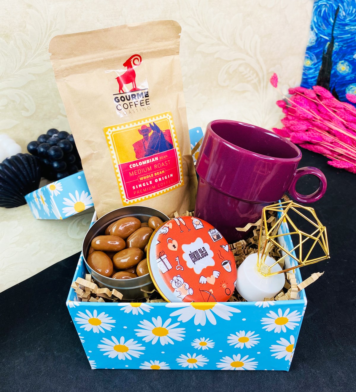 Filtre Kahve Bademli Draje Ve Joker Kupa Hediye Seti giftmodaGmhs101642