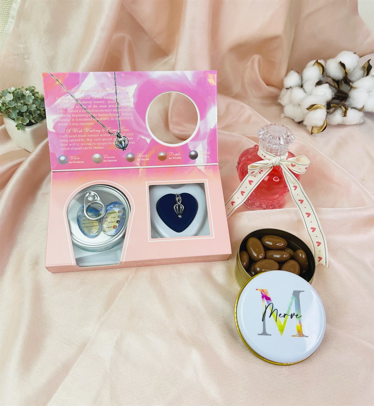 Kişiye Özel Love Blast Tasarımlı Kadınlara Özel Hediye SetigiftmodaGmhs101507