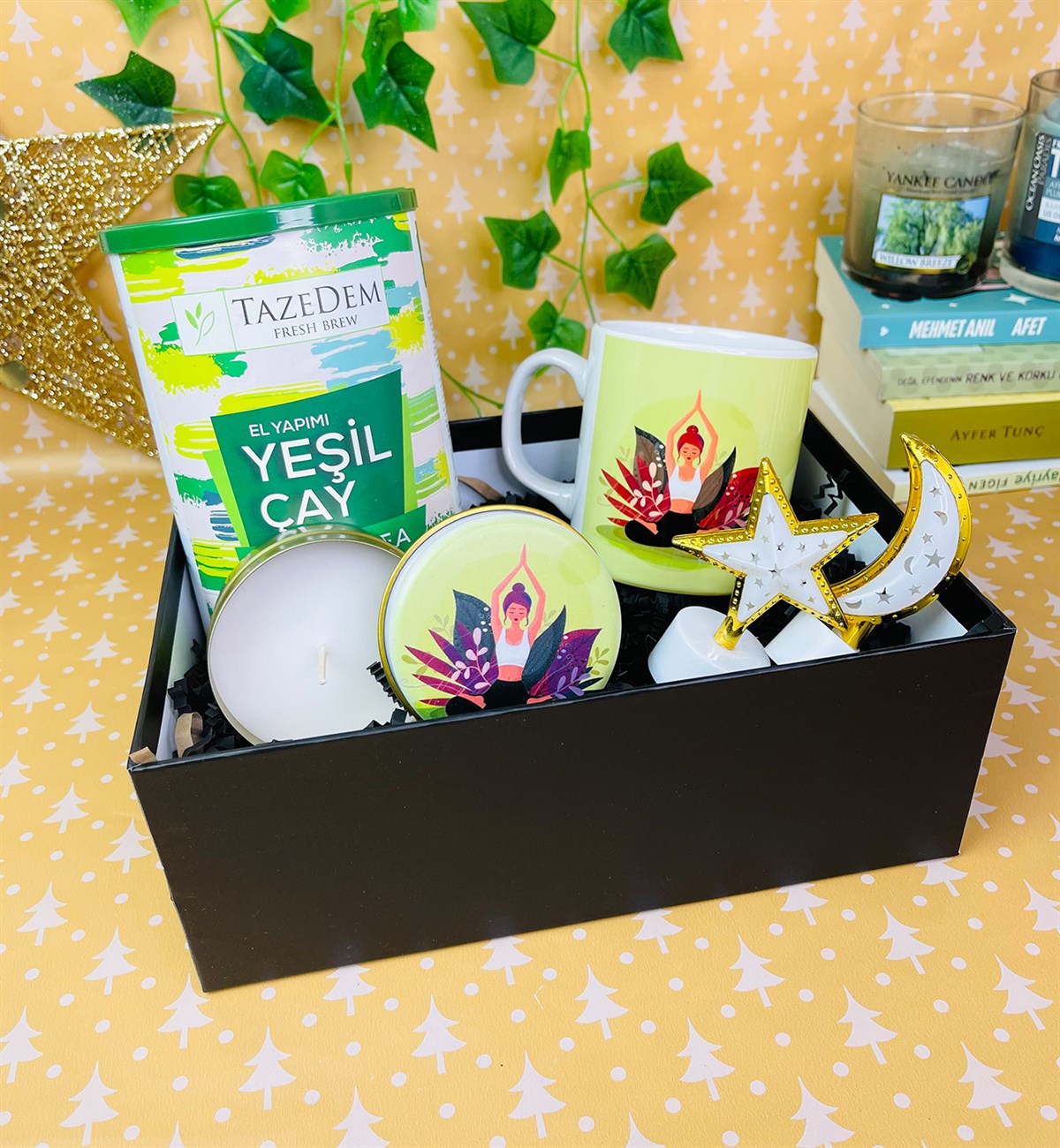 Yoga Girl Tasarımlı Mum Kupa Ay Yıldız Mini Lamba Ve Premium Yeşil Çay SetgiftmodaGmhs101383