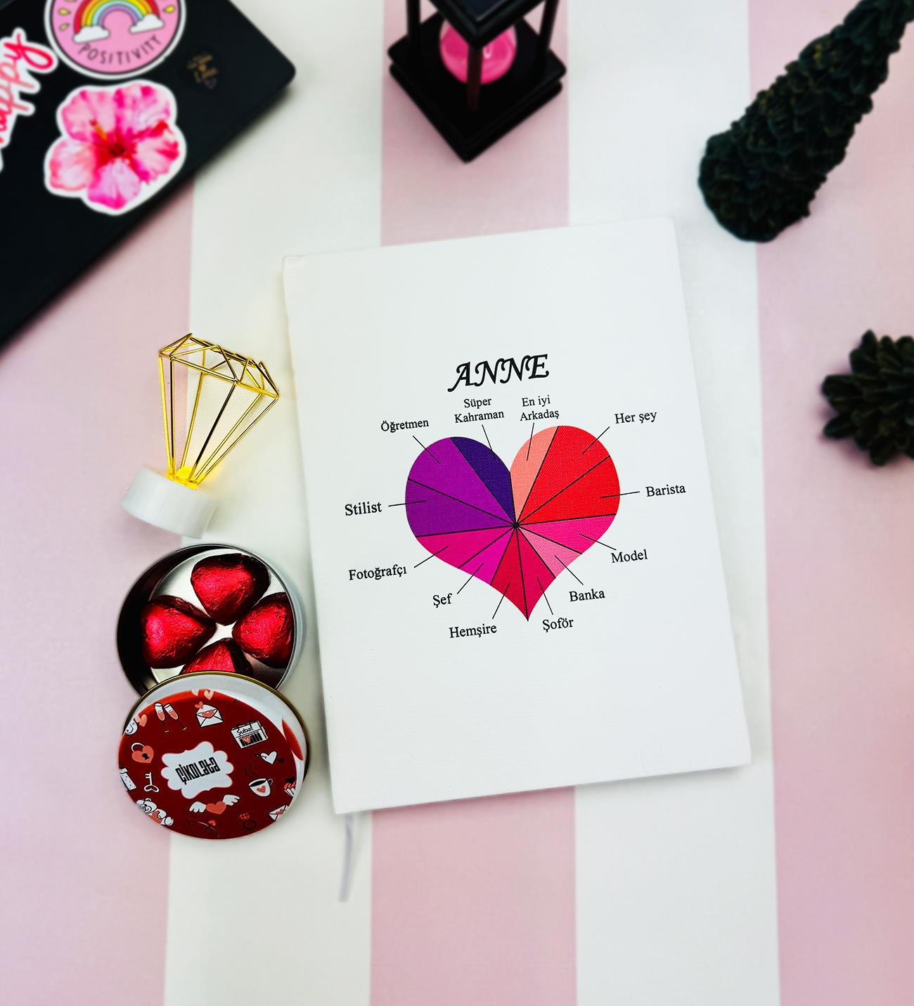 Süper Anne Tasarımlı Sert Kapaklı Defter Kalp Çikolata Ve Elmas Lamba SetgiftmodaGmhs102006