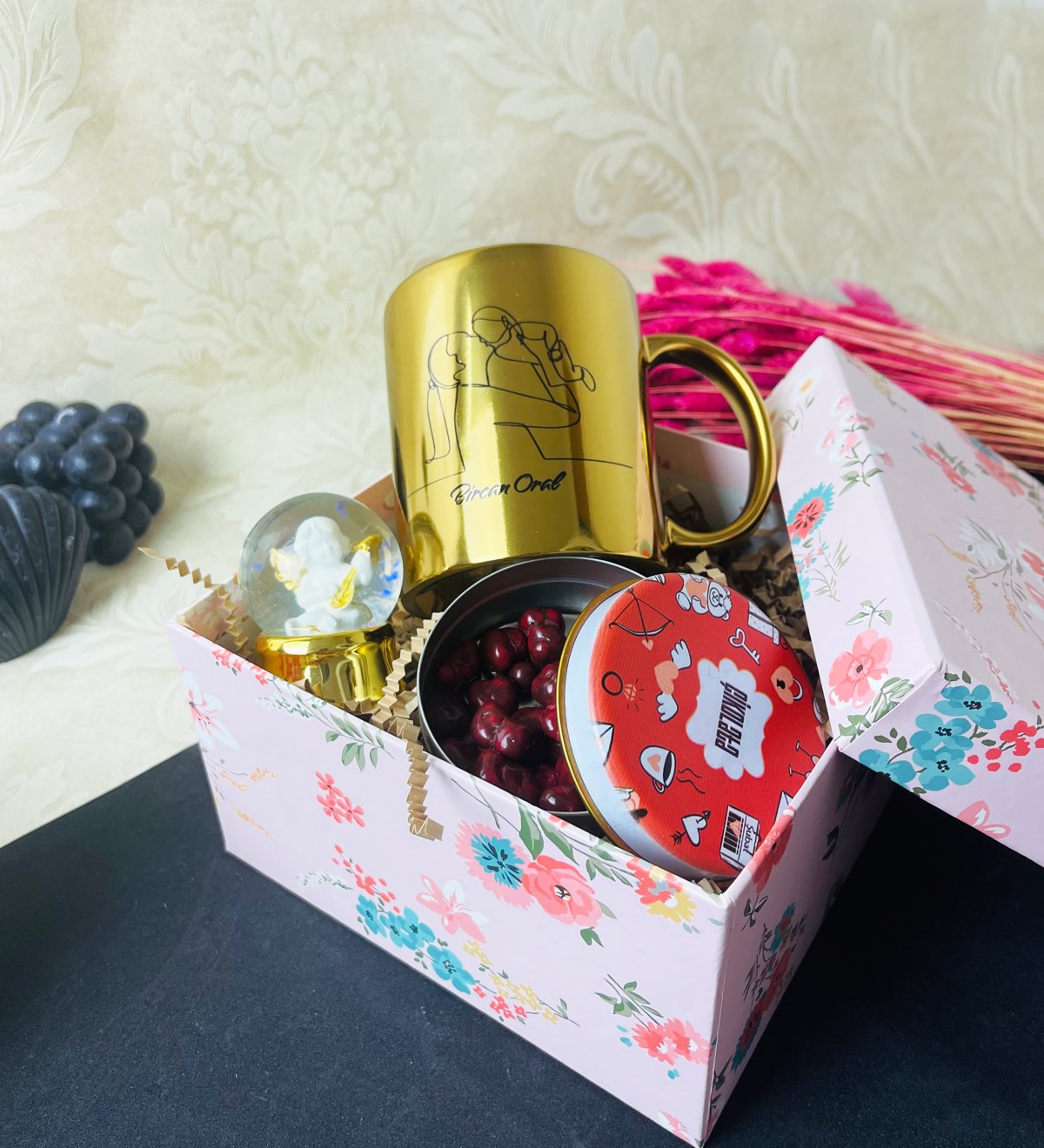 Kişiye Özel Gold Çizgi Anne Tasarımlı Mini Hediye SetigiftmodaGmhs101625