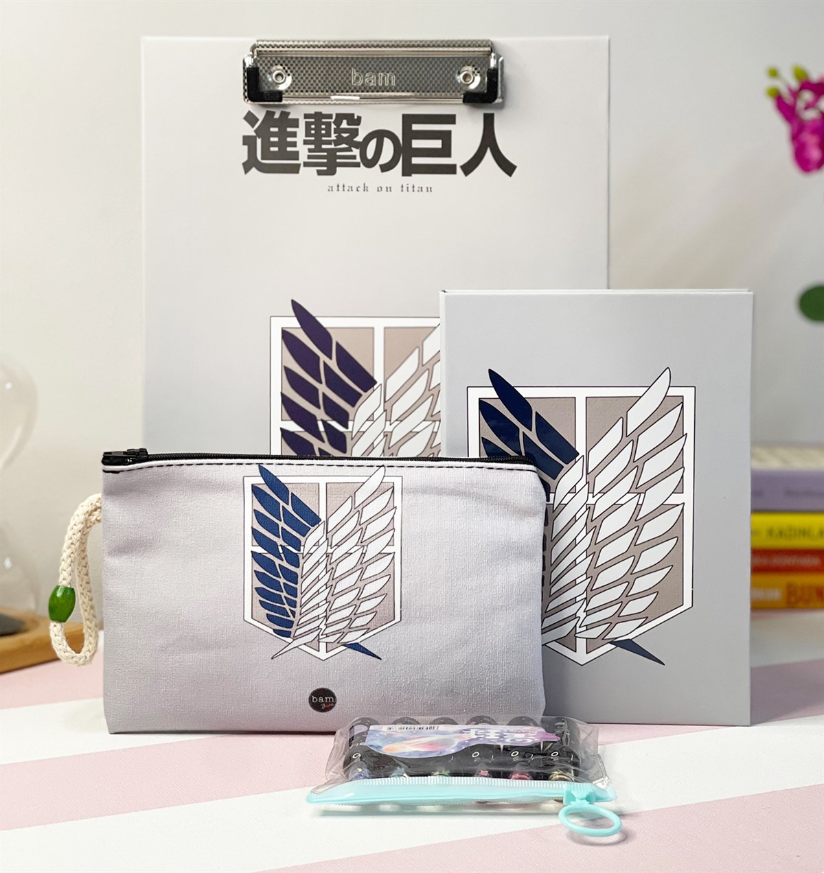 Attack On Titan Tasarımlı Sekreterlik Kalemlik Lastikli Defter Ve Galaxy KalemgiftmodaGmhs101202