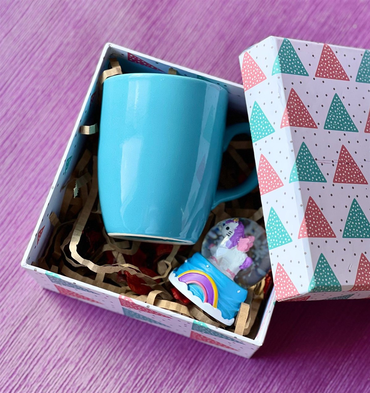 Özel Kutusunda Mavi Bulut Kupa ve Unicorn Mini Kar Küresi giftmoda Gmhs100842  