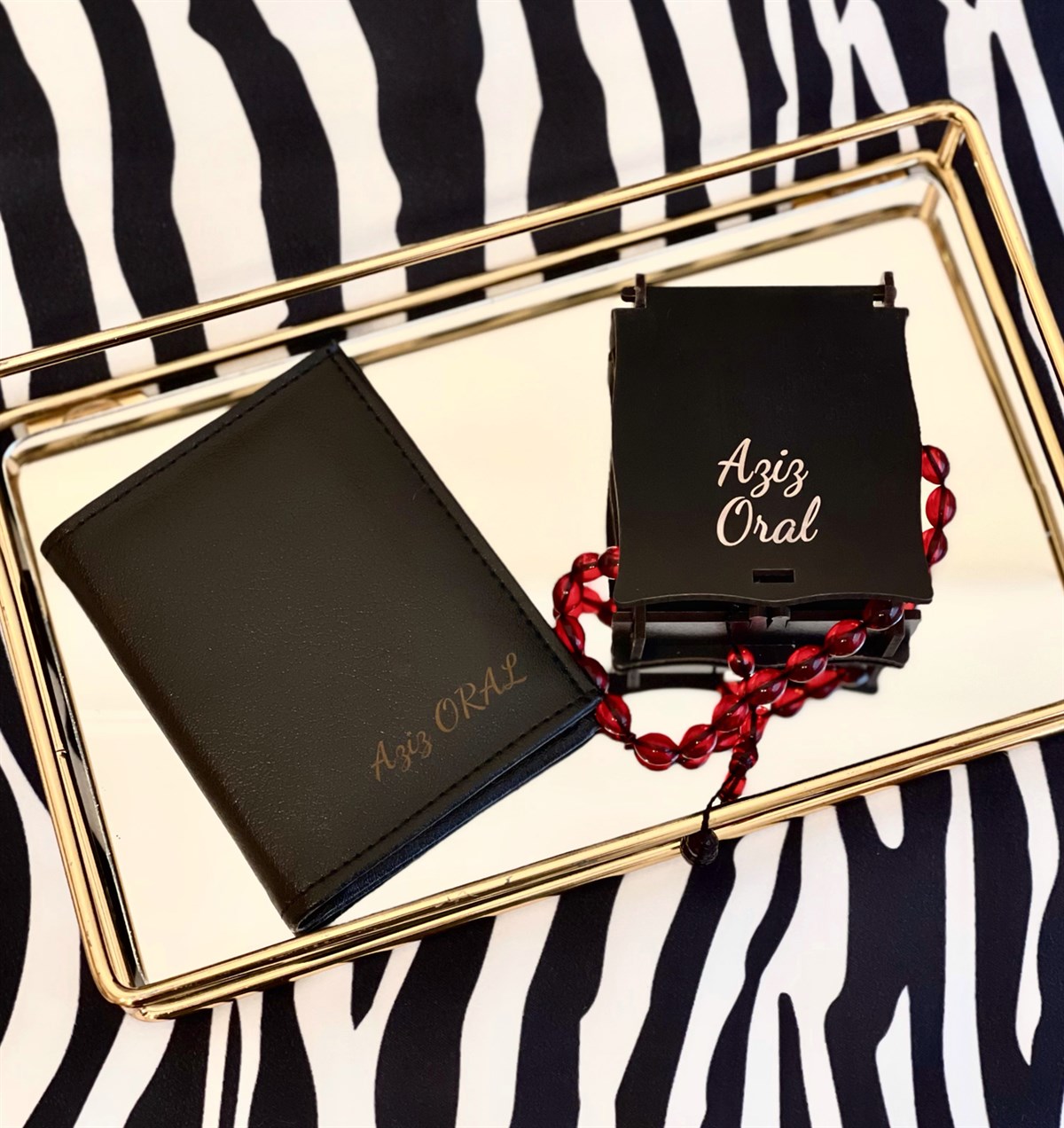 Kişiye Özel İsimli Cüzdan Ve Özel Kutulu Kırmızı Tesbih Erkeklere Özel Hediye SetiGiftmodaGmhs100788