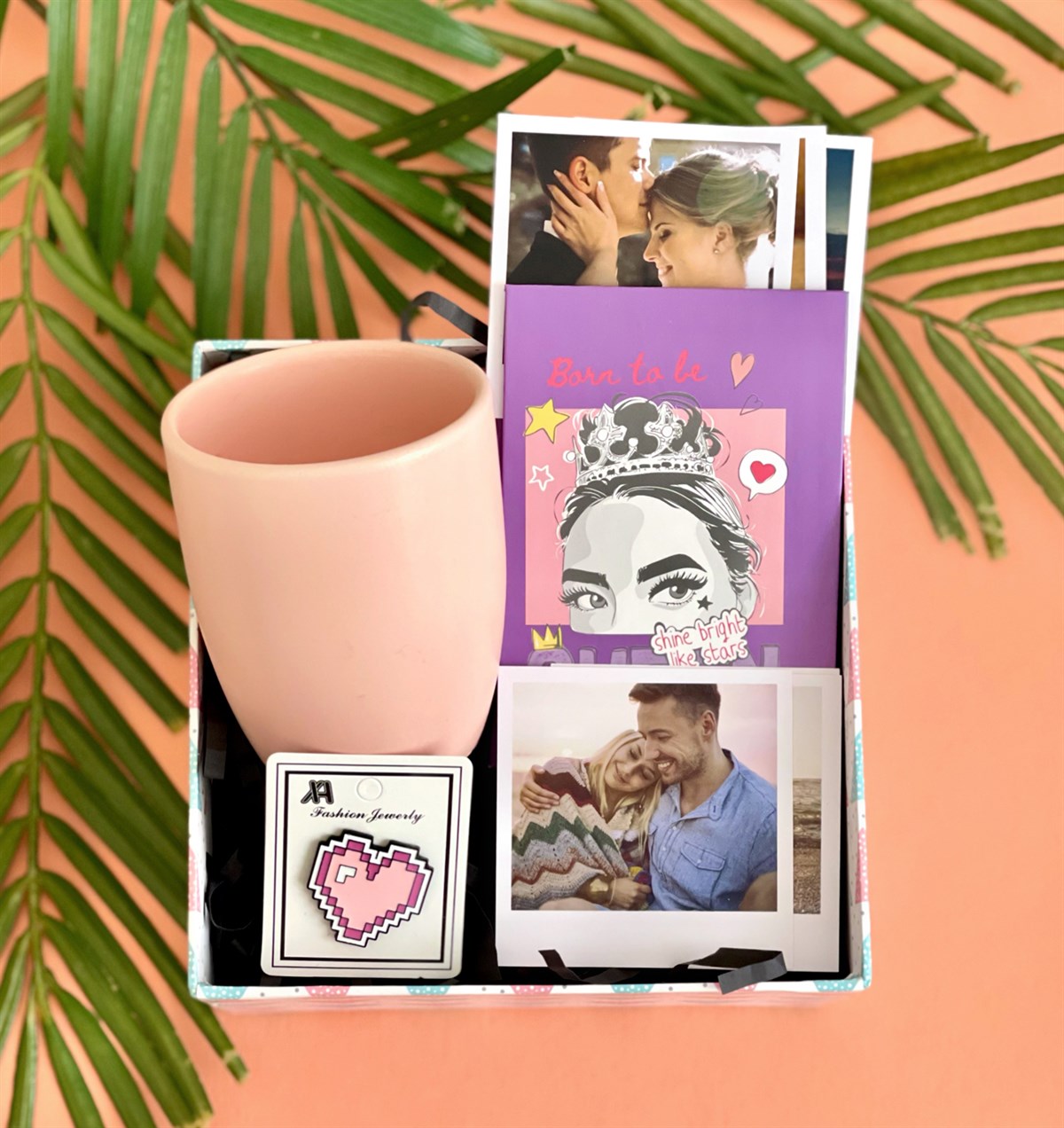 Kişiye Özel Pink Queen Tasarımlı Mini Albüm Pembe Bulut Kupa Ve Rozet Mini Hediye SetigiftmodaGmhs100910