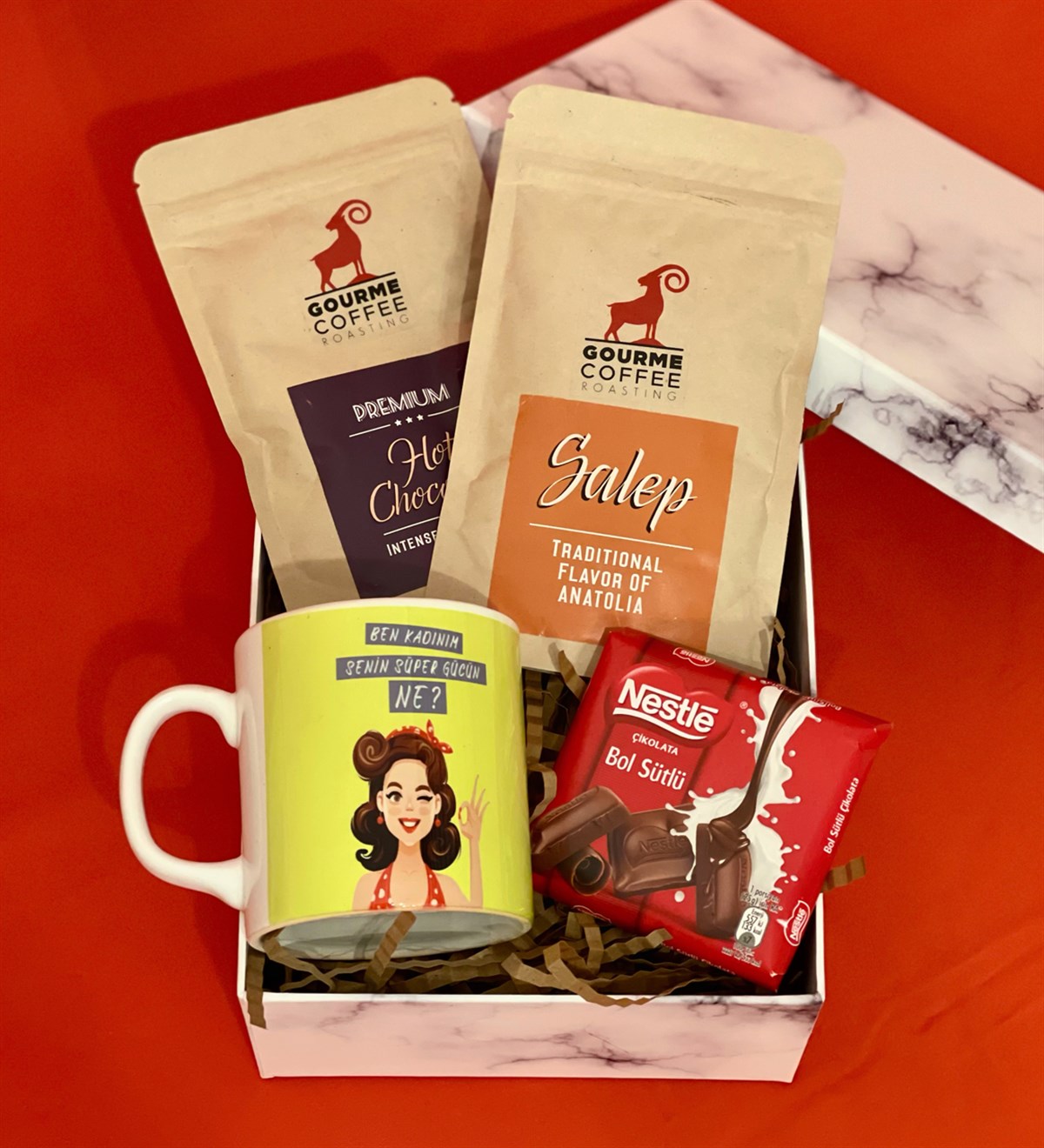 Özel Kutulu Ben Kadınım Senin Süper Gücün Ne Kupa Çikolata Sahlep & Sıcak Çikolata  Kahve Kadınlara Özel Hediye SetiGiftmodaGmhs100427