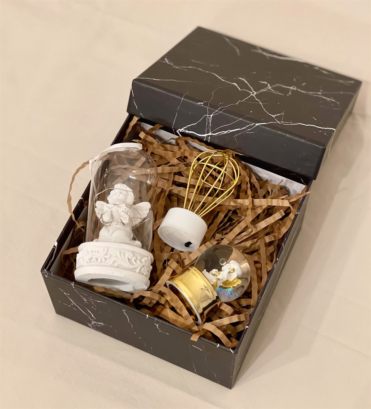 Işıklı Melek Biblo Mini Balon Gece Lambası Ve Mini Kar Küresi Kadınlara Özel Hediye SetiGiftmodaGmhs100417